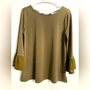 XS Limited bell sleeve top